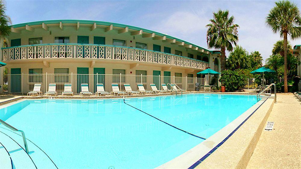 Red Roof Inn Tampa Bay - São Petersburgo Exterior foto