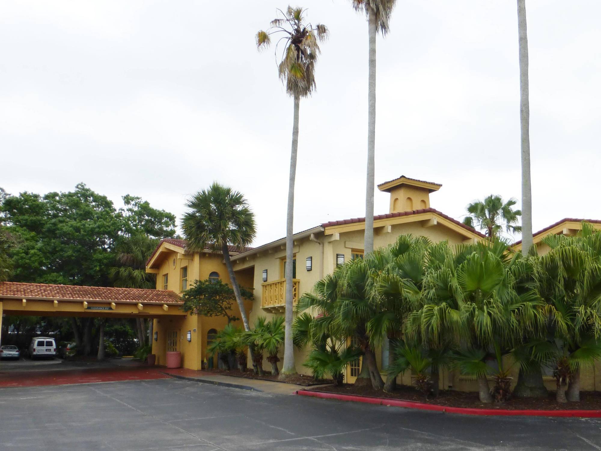 Red Roof Inn Tampa Bay - São Petersburgo Exterior foto